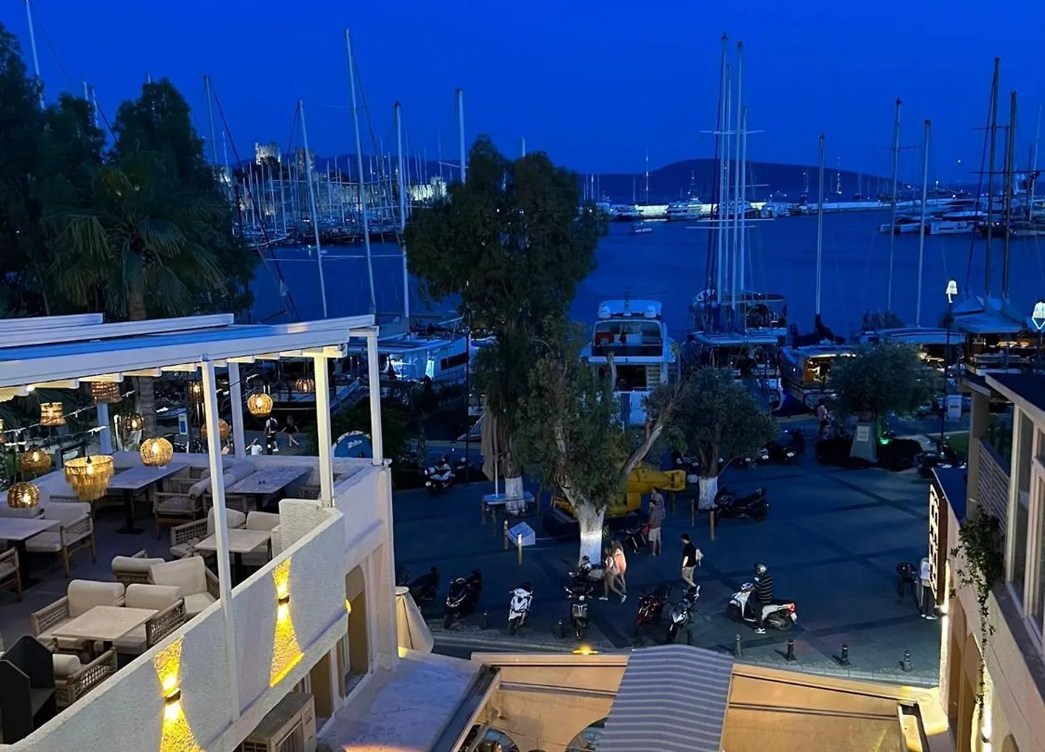 Tosunpasa Hookah Lounge Kafe Restroran Ve Turizm Otelcilik Bodrum 터키