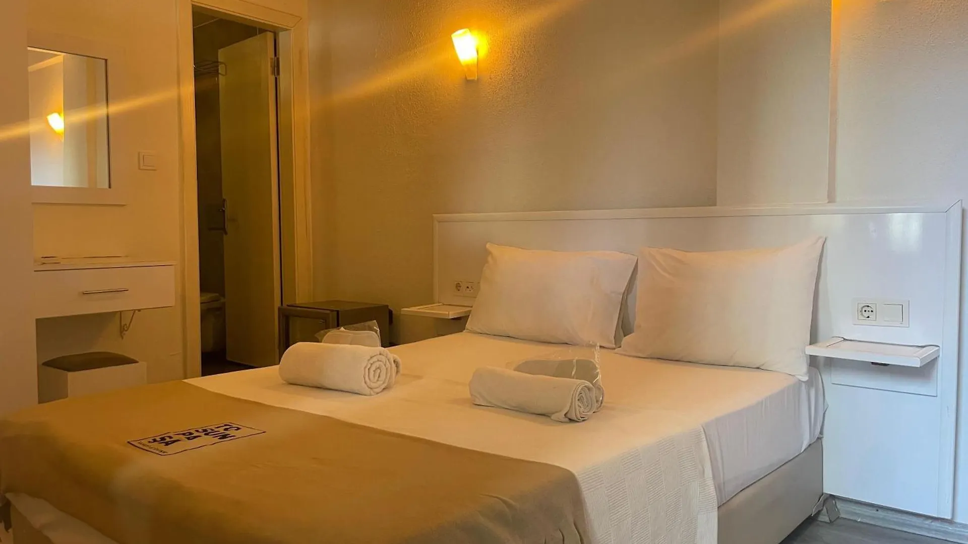 Tosunpasa Hookah Lounge Kafe Restroran Ve Turizm Otelcilik Bodrum B&B